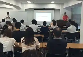 月に一回、茅ヶ崎院で勉強会を開いてます