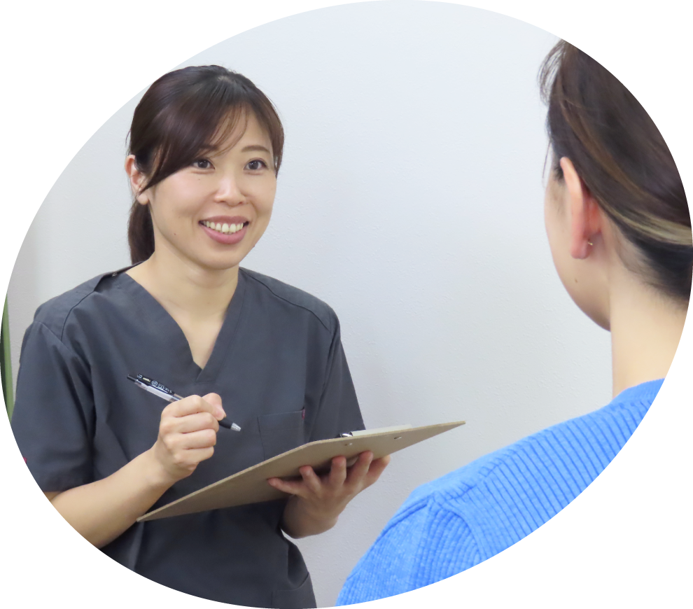 新橋の不妊治療・不妊鍼灸サロン ファンクショナルマッサージ治療室【新橋汐留院】での妊活カウンセリング写真